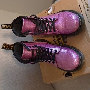 DR.MARTENS BOOTS